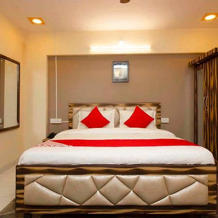 Hotel O The Star Hotel Panvel Eksteriør billede