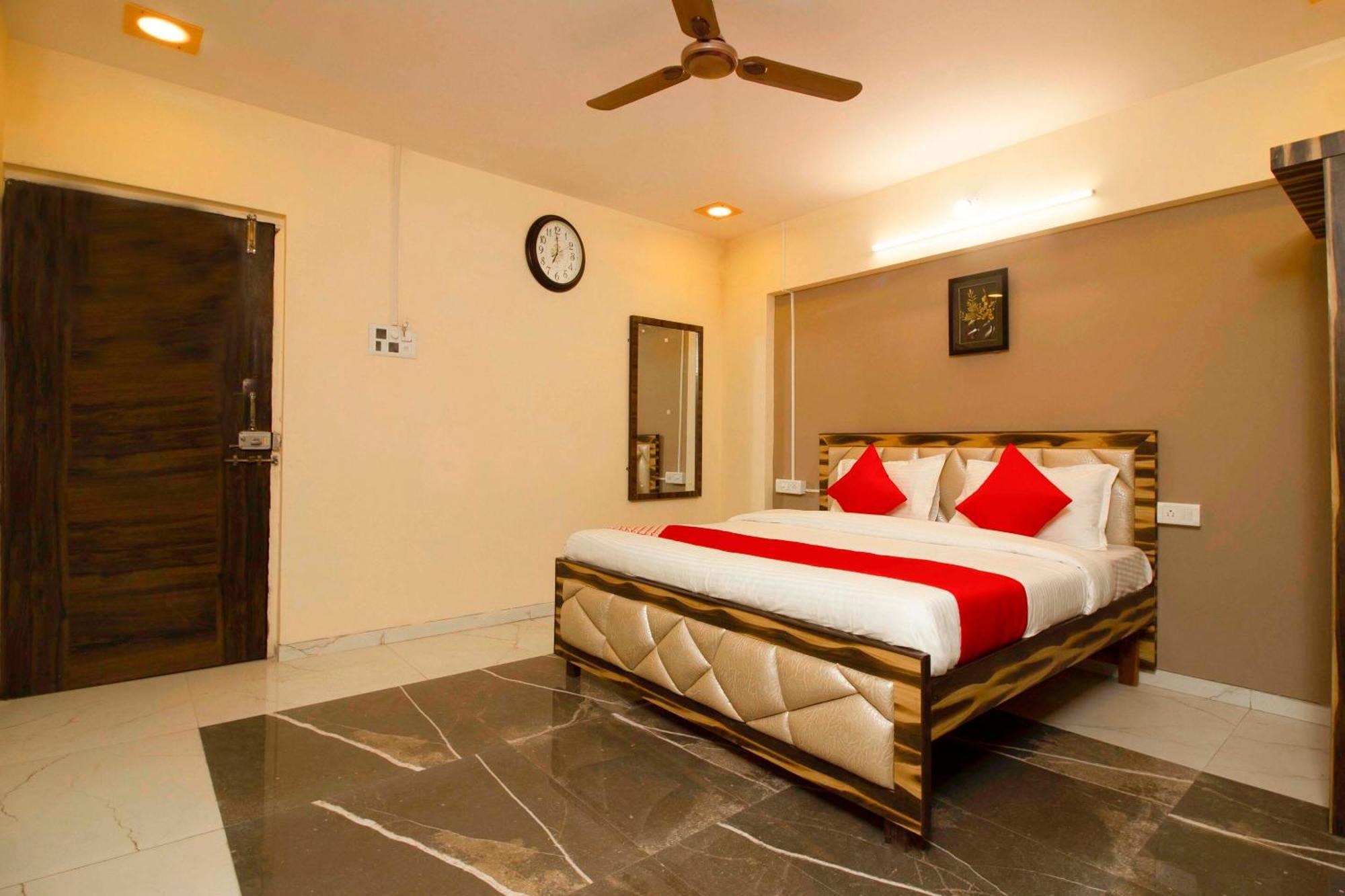 Hotel O The Star Hotel Panvel Eksteriør billede
